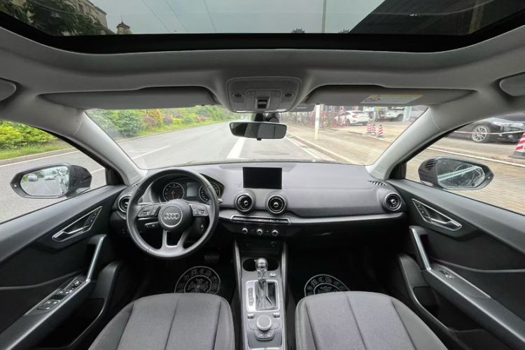 Used Audi Q2L 2018 35 TFSI Launch Exclusive Edition China VI Interior 3