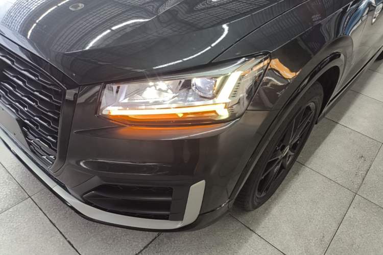 Used Audi Q2L 2018 35 TFSI Launch Exclusive Edition China VI Left Front Headlight