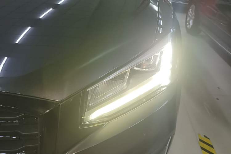Used Audi Q2L 2018 35 TFSI Launch Exclusive Edition China VI Left Front Headlight