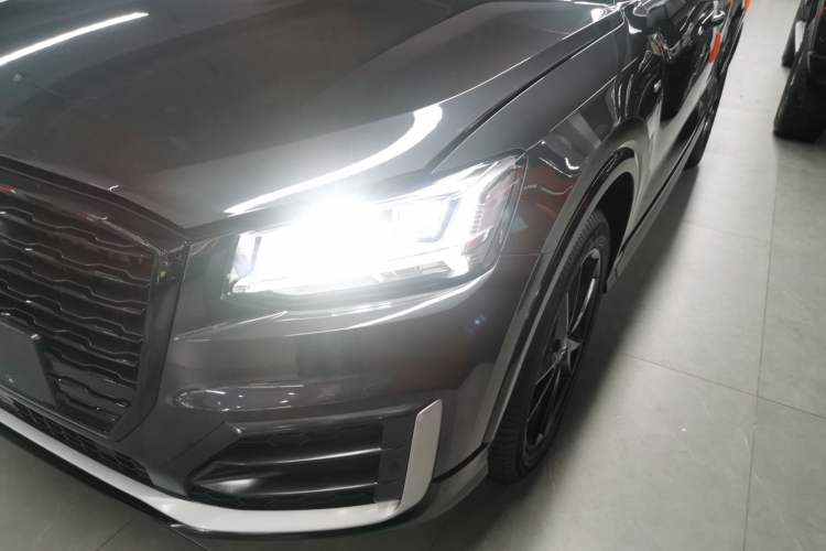 Used Audi Q2L 2018 35 TFSI Fashion Dynamic Version China VI Emission Standard Left Front Headlight