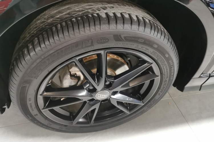 Used Audi Q2L 2018 35 TFSI Fashion Dynamic Version China VI Emission Standard Left Front Wheel Hub