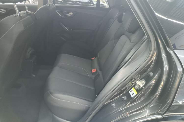 Used Audi Q2L 2018 35 TFSI Launch Exclusive Edition China VI Left Rear Seat