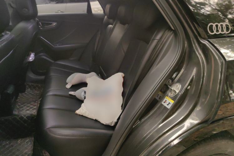 Used Audi Q2L 2018 35 TFSI Launch Exclusive Edition China V Left Rear Seat