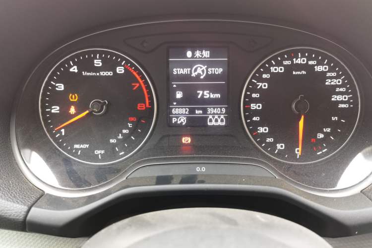 Used Audi Q2L 2018 35 TFSI Fashionable & Elegant Version China VI Emission Standard Odometer Close Up