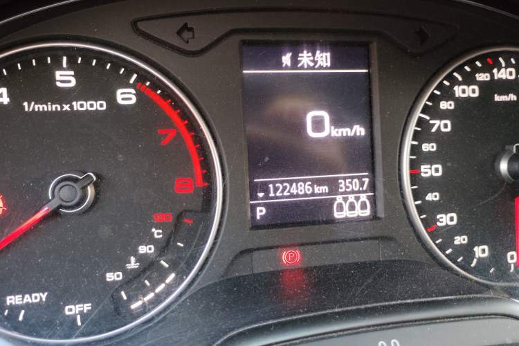 Used Audi Q2L 2018 35 TFSI Launch Exclusive Edition China VI Odometer Close Up