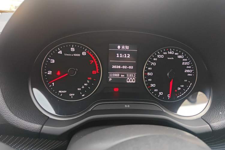 Used Audi Q2L 2018 35 TFSI Launch Exclusive Edition China V Odometer Close Up