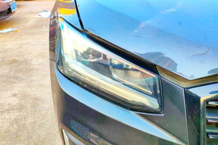 Used Audi Q2L 2018 35 TFSI Launch Exclusive Edition China VI Right Front Headlight