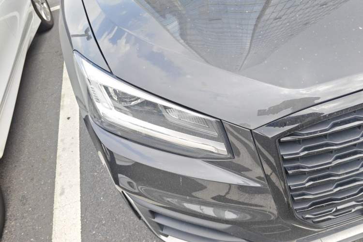 Used Audi Q2L 2018 35 TFSI Fashion Dynamic Version China VI Emission Standard Right Front Headlight
