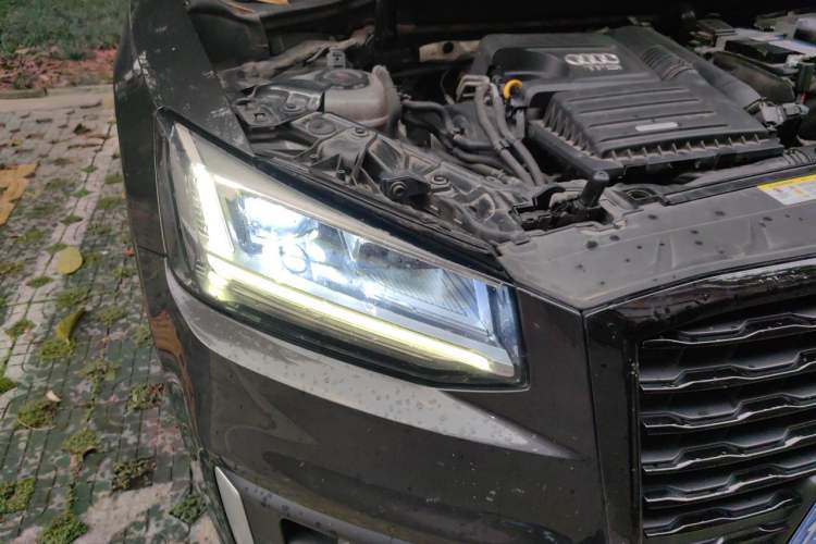 Used Audi Q2L 2018 35 TFSI Launch Exclusive Edition China V Right Front Headlight