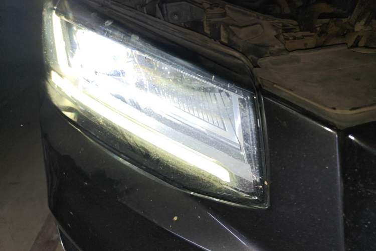 Used Audi Q2L 2018 35 TFSI Fashion Dynamic Version China VI Emission Standard Right Front Headlight