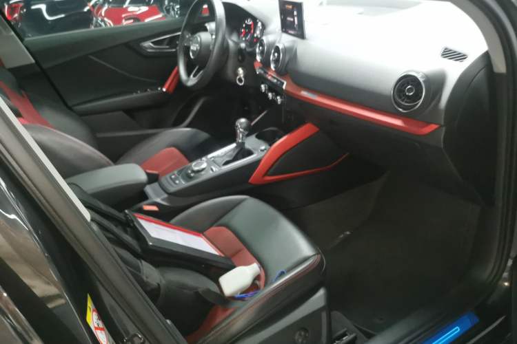 Used Audi Q2L 2018 35 TFSI Fashion Dynamic Version China VI Emission Standard Right Front Seat