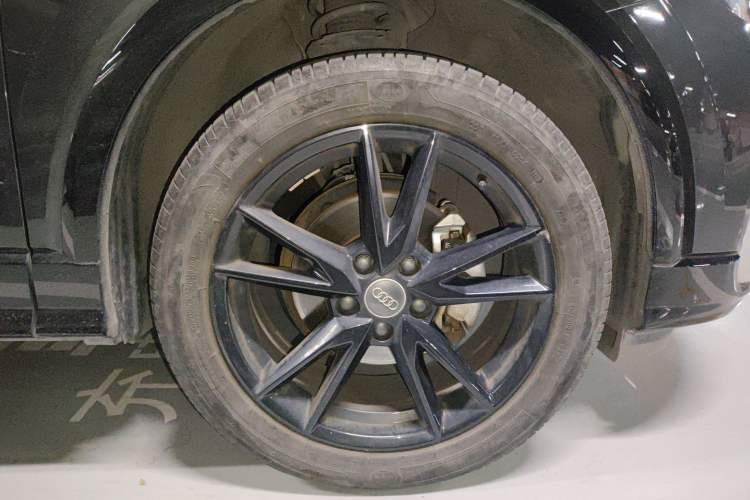 Used Audi Q2L 2018 35 TFSI Fashion Dynamic Version China V Emission Standard Right Front Wheel Hub
