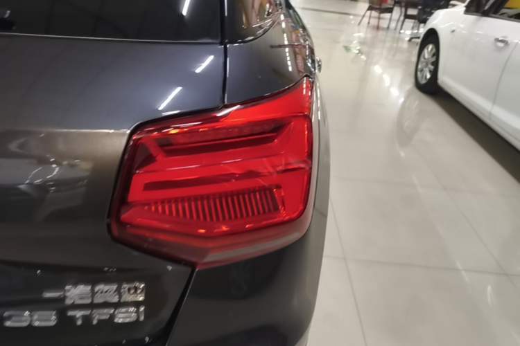 Used Audi Q2L 2018 35 TFSI Launch Exclusive Edition China VI Right Rear Taillight