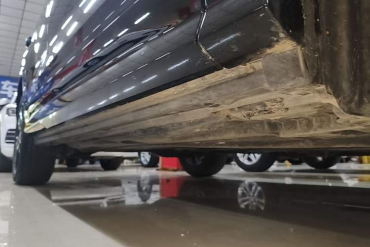 Used Audi Q2L 2018 35 TFSI Launch Exclusive Edition China VI Right Side Sill