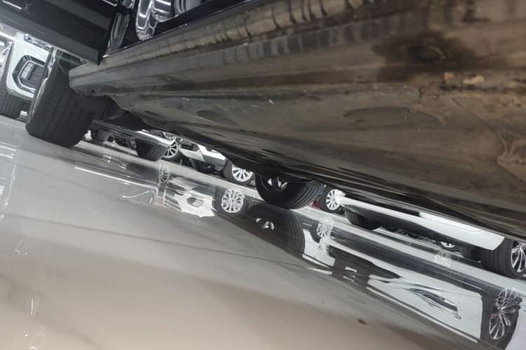 Used Audi Q2L 2018 35 TFSI Launch Exclusive Edition China VI Right Side Sill