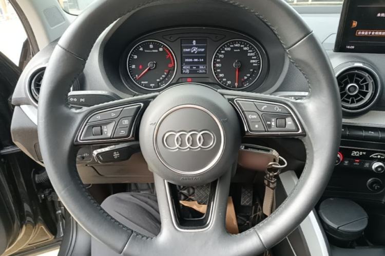 Used Audi Q2L 2018 35 TFSI Fashion Elegant Version China V Steering Wheel