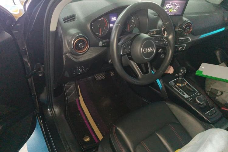 Used Audi Q2L 2018 35 TFSI Launch Exclusive Edition China V Steering Wheel