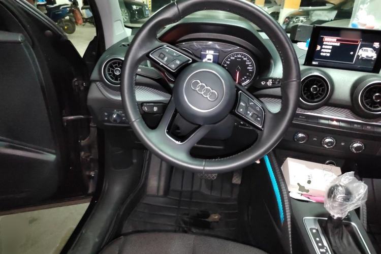 Used Audi Q2L 2018 35 TFSI Launch Exclusive Edition China V Steering Wheel