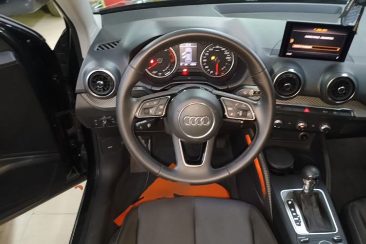 Used Audi Q2L 2018 35 TFSI Launch Exclusive Edition China VI Steering Wheel