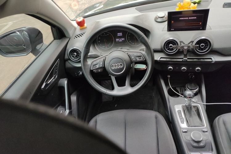 Used Audi Q2L 2018 35 TFSI Launch Exclusive Edition China V Steering Wheel