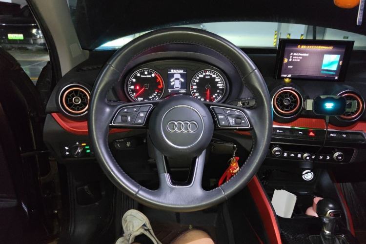 Used Audi Q2L 2018 35 TFSI Fashion Dynamic Version China VI Emission Standard Steering Wheel