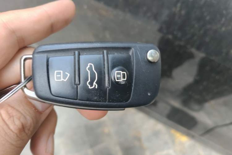 Used Audi Q2L 2018 35 TFSI Fashion Elegant Version China V Vehicle Key