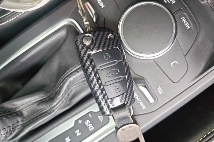 Used Audi Q2L 2018 35 TFSI Launch Exclusive Edition China V Vehicle Key