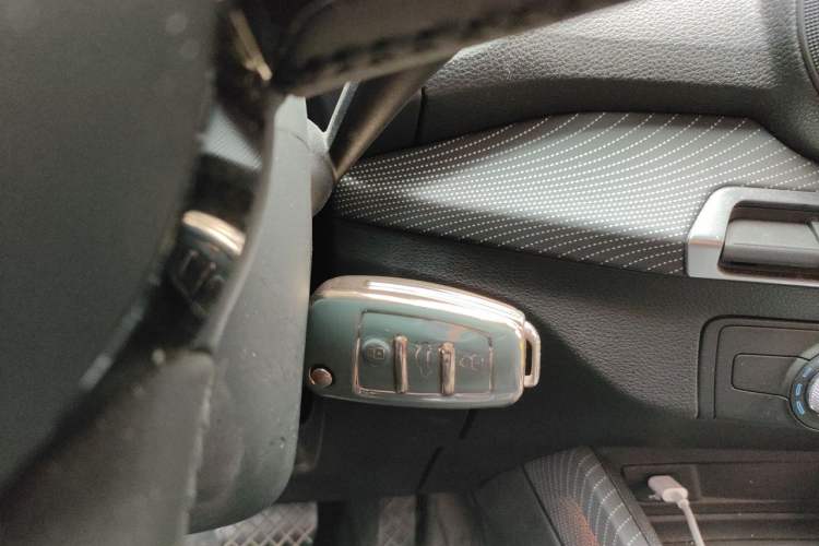Used Audi Q2L 2018 35 TFSI Launch Exclusive Edition China V Vehicle Key