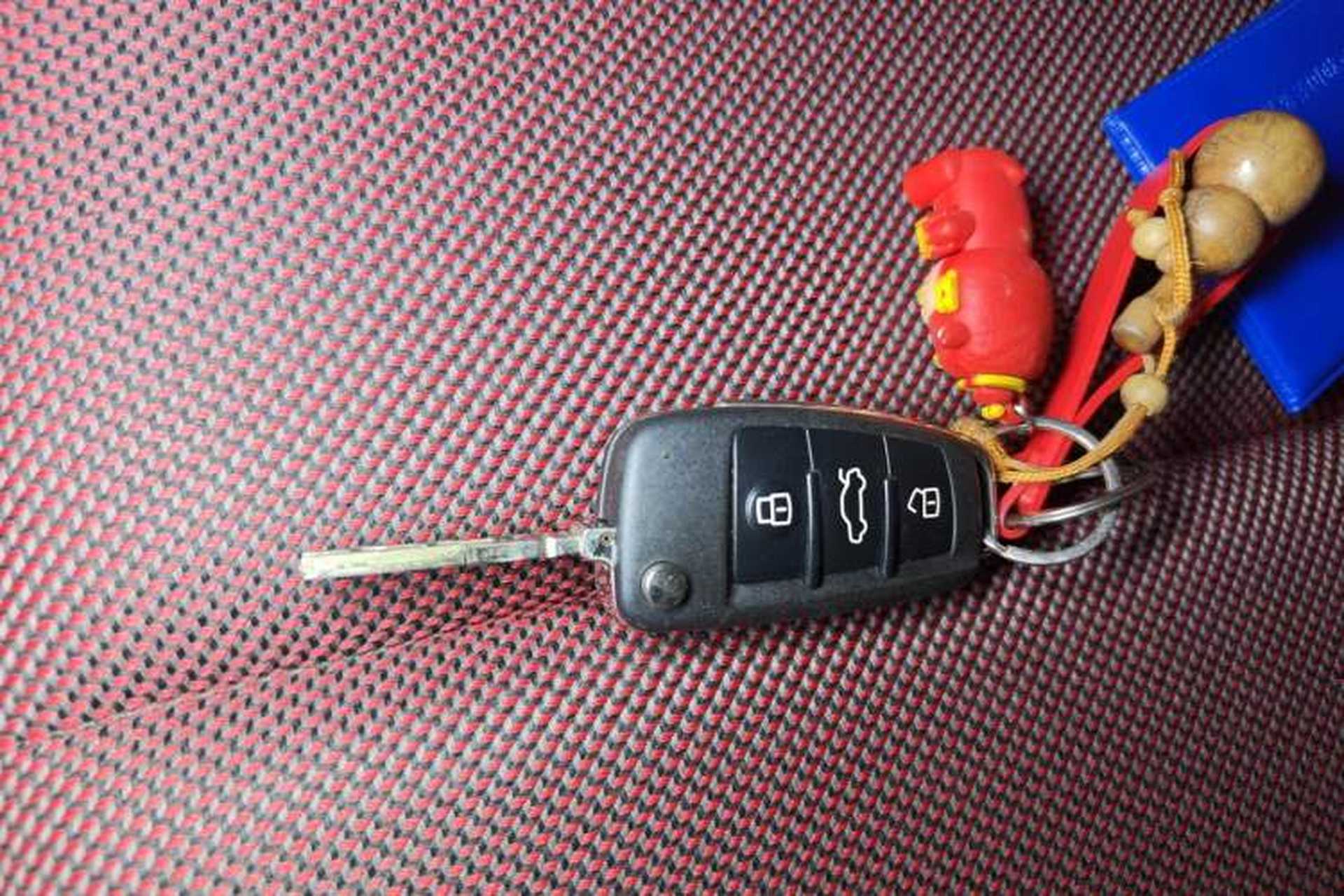 Used Audi Q2L 2018 35 TFSI Fashion Dynamic Version China VI Emission Standard Vehicle Key