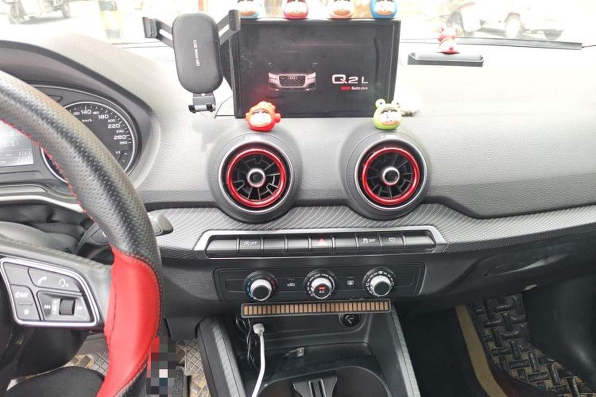 Used Audi Q2L 2018 35 TFSI Launch Exclusive Edition China VI Audio And AC Panel