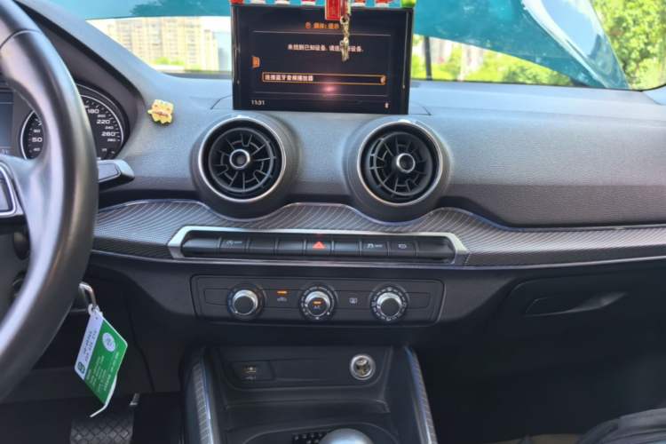 Used Audi Q2L 2018 35 TFSI Launch Exclusive Edition China VI Audio And AC Panel