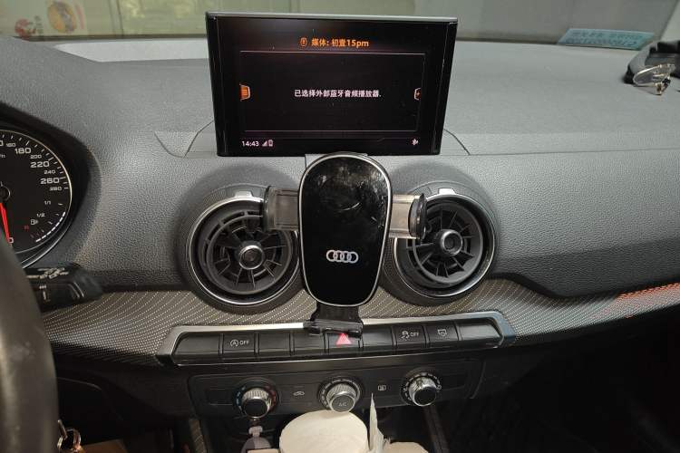 Used Audi Q2L 2018 35 TFSI Launch Exclusive Edition China VI Audio And AC Panel