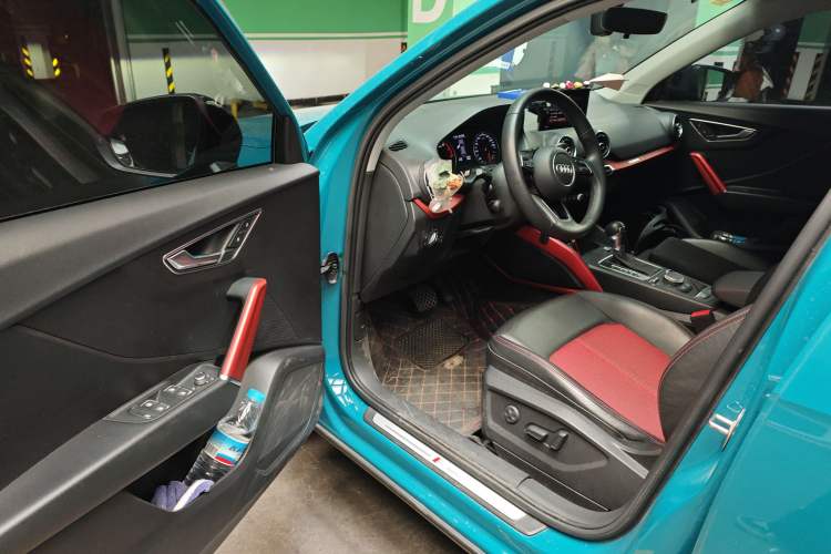 Used Audi Q2L 2018 35 TFSI Fashion Dynamic Version China VI Emission Standard Driver Seat