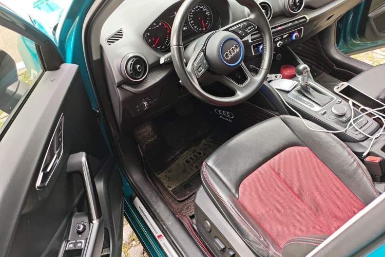 Used Audi Q2L 2018 35 TFSI Fashion Dynamic Version China V Emission Standard Driver Seat
