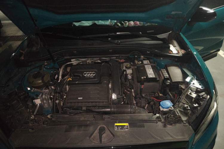 Used Audi Q2L 2018 35 TFSI Launch Exclusive Edition China V Engine Bay