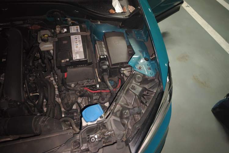 Used Audi Q2L 2018 35 TFSI Launch Exclusive Edition China V Engine Bay Left