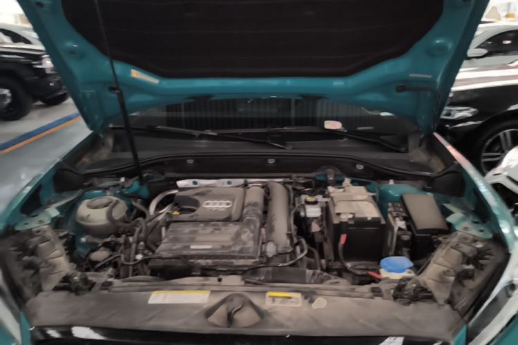 Used Audi Q2L 2018 35 TFSI Luxury Prestige Version China VI Engine Bay