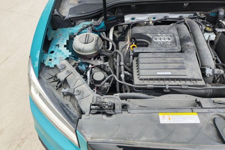 Used Audi Q2L 2018 35 TFSI Launch Exclusive Edition China VI Engine Bay Right