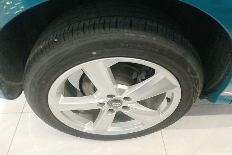 Used Audi Q2L 2018 35 TFSI Fashionable & Elegant Version China VI Emission Standard Exterior 4