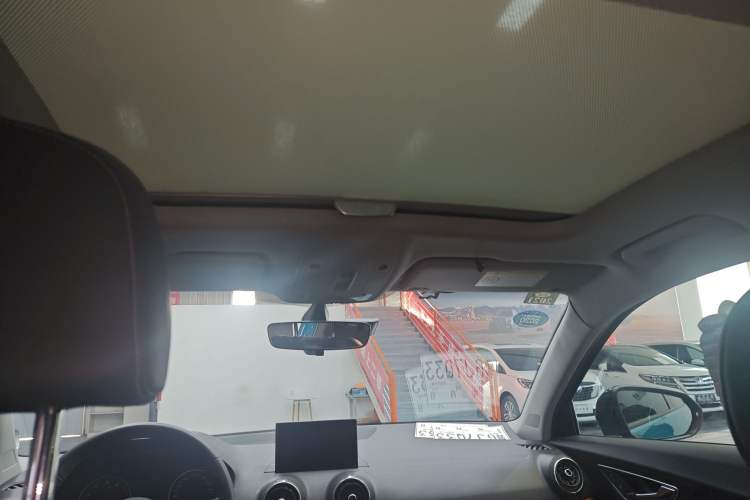 Used Audi Q2L 2018 35 TFSI Fashion Dynamic Version China V Emission Standard Headliner