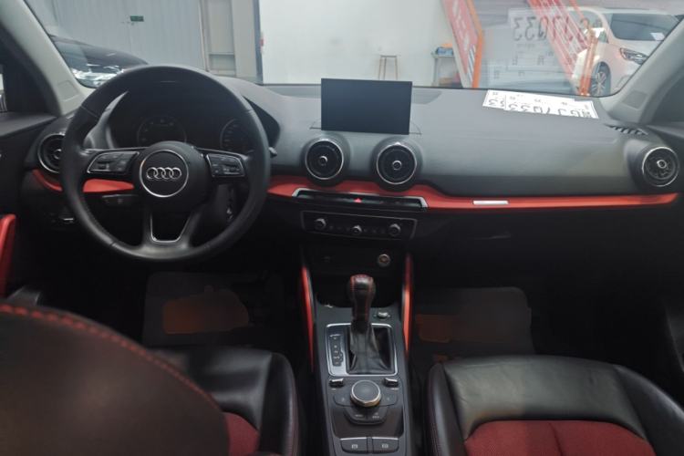 Used Audi Q2L 2018 35 TFSI Fashion Dynamic Version China V Emission Standard Interior 2
