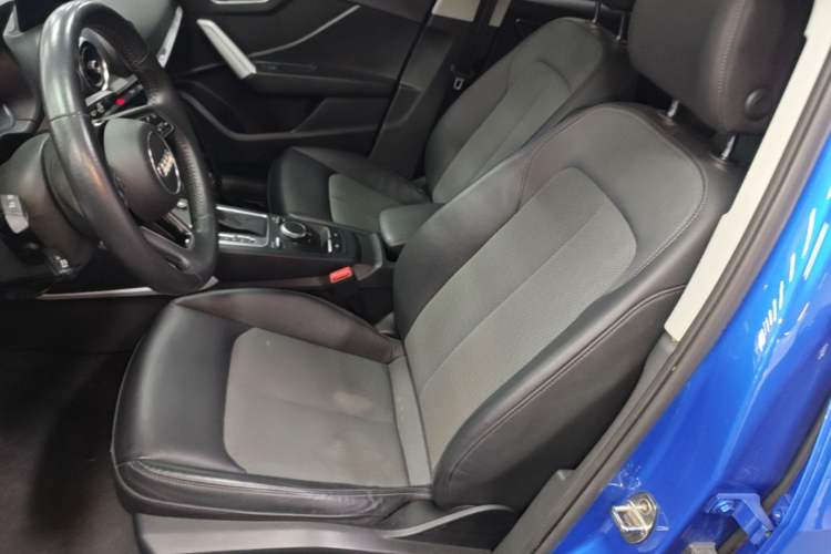 Used Audi Q2L 2018 35 TFSI Fashionable & Elegant Version China VI Emission Standard Left Front Seat