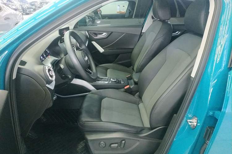Used Audi Q2L 2018 35 TFSI Fashionable & Elegant Version China VI Emission Standard Left Front Seat