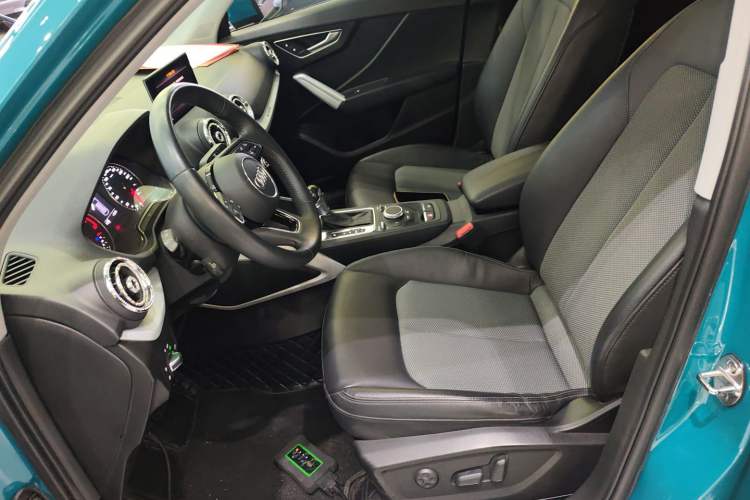 Used Audi Q2L 2018 35 TFSI Fashionable & Elegant Version China VI Emission Standard Left Front Seat