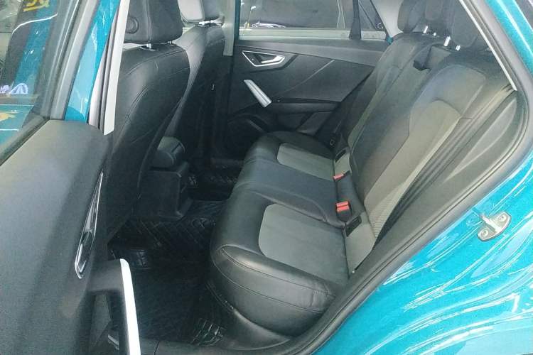Used Audi Q2L 2018 35 TFSI Fashionable & Elegant Version China VI Emission Standard Left Rear Seat