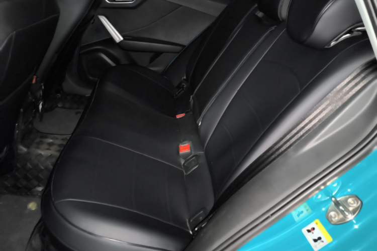 Used Audi Q2L 2018 35 TFSI Luxury Prestige Version China VI Left Rear Seat