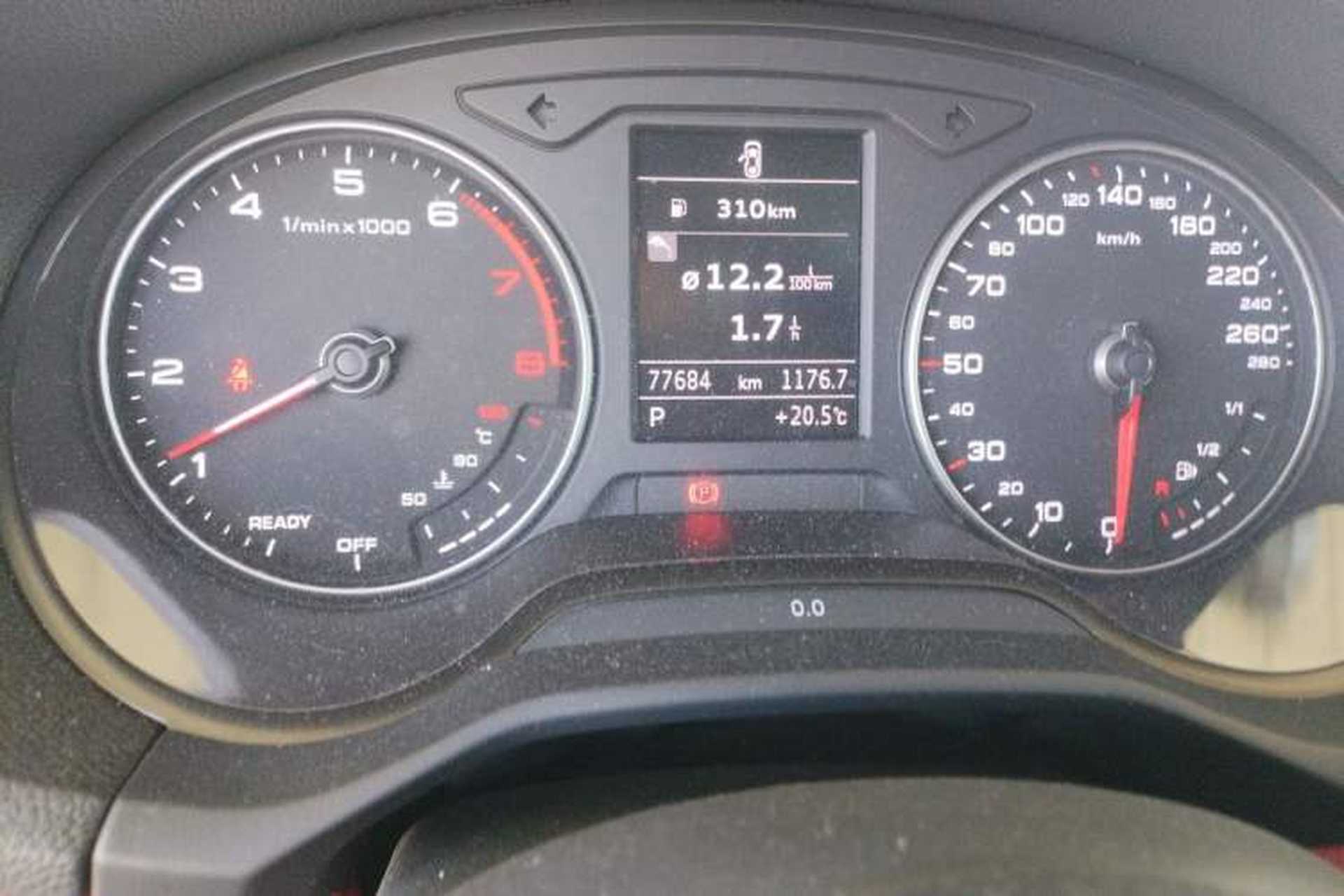 Used Audi Q2L 2018 35 TFSI Fashion Dynamic Version China V Emission Standard Odometer Close Up