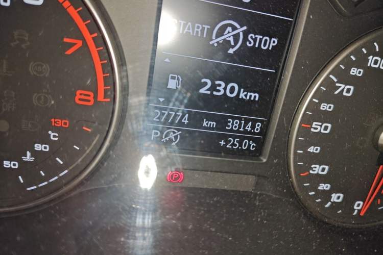 Used Audi Q2L 2018 35 TFSI Fashion Dynamic Version China VI Emission Standard Odometer Close Up