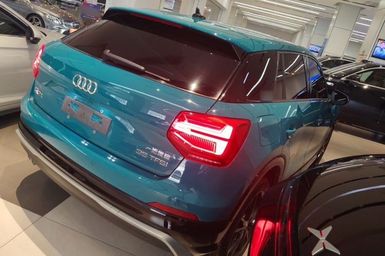 Used Audi Q2L 2018 35 TFSI Launch Exclusive Edition China VI Rear Right 45 Deg