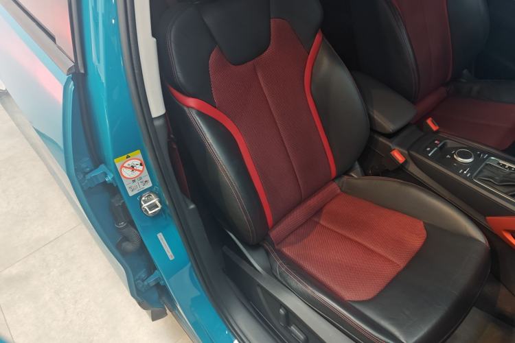 Used Audi Q2L 2018 35 TFSI Fashion Dynamic Version China V Emission Standard Right Front Seat